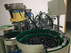 輕觸開關組裝機